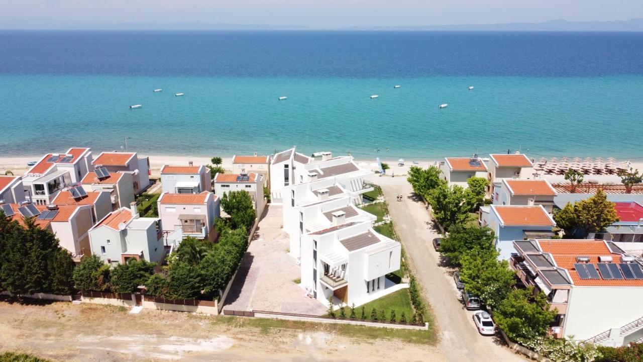 Villa Oleandra By The Sea Polýkhrono Eksteriør bilde